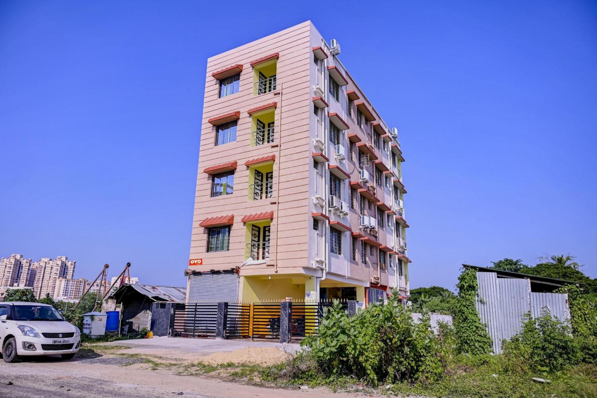 Super Hotel O 4 Friends Kolkata Exterior photo
